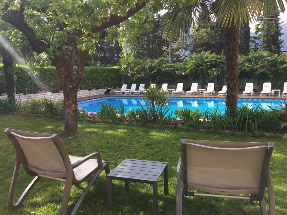 Hotel Casa Serena マルチェージネ エクステリア 写真