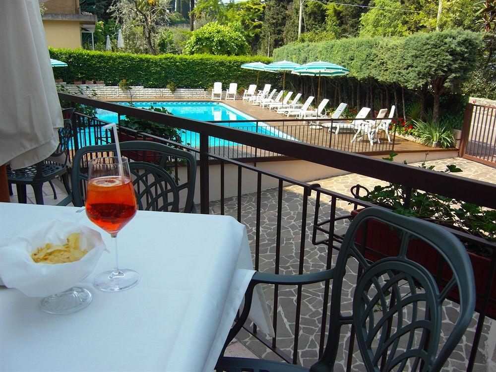 Hotel Casa Serena マルチェージネ エクステリア 写真