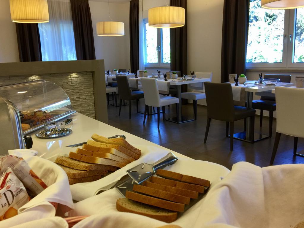 Hotel Casa Serena マルチェージネ エクステリア 写真